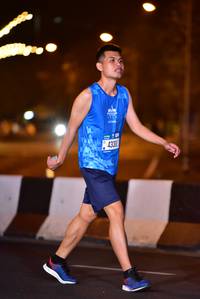 BIB: 1129, 433
                            <button type="button" onclick="openModal(20963948)" class="btn btn-primary btn-sm float-right btn-popup" data-toggle="modal" data-target=".modal-high-quality">
                        <i class="fas fa-shopping-cart"></i> Add to Cart
                    </button>
                                            <button type="button" onclick="isThisMe(20963948, true)" class="btn btn-success btn-sm float-right btn-popup btn-isme hidden" data-toggle="tooltip" data-placement="bottom" title="นี่คือรูปของคุณใช่ไหม คลิกที่นี่เพื่อเอาเข้าอัลบั้ม">
                        <i class="fas fa-plus"></i> Add to album
                    </button>
                    <button type="button" onclick="isThisMe(20963948, false)" class="btn btn-warning btn-sm float-right btn-popup btn-isnotme hidden">
                        <i class="fas fa-ban"></i> Remove from album
                    </button>